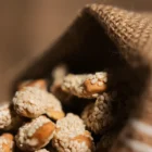 Deluxe Caramelized Jumbo Cashews with Sesame 4 bulk caramelized cashews with sesame